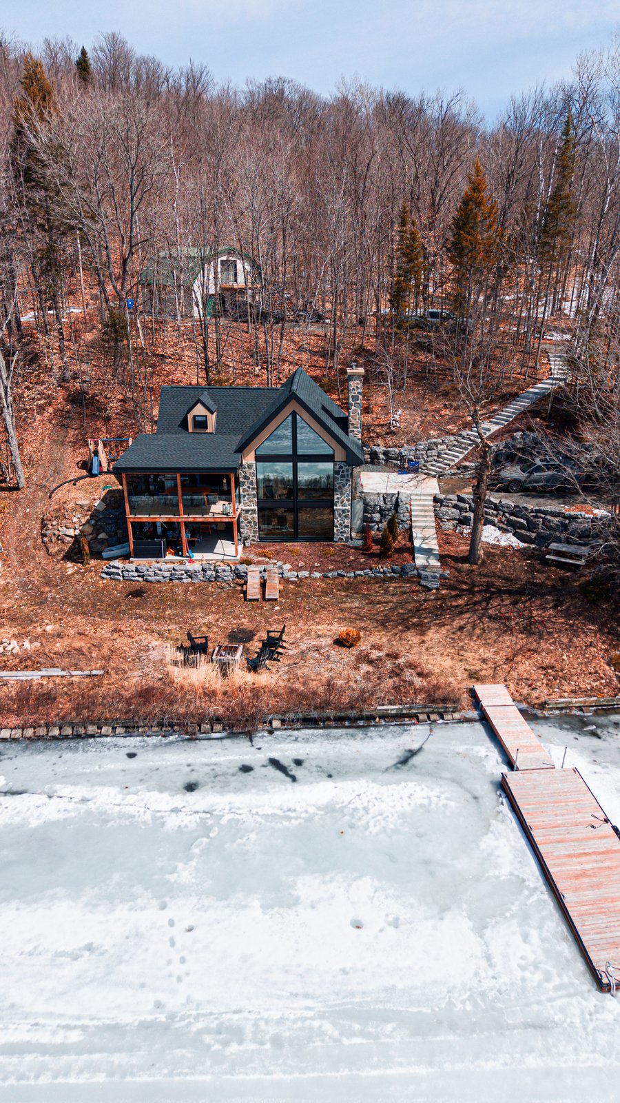 Chalet St-Mathieu livré par Constructions Montminy Bourassa, vue drone